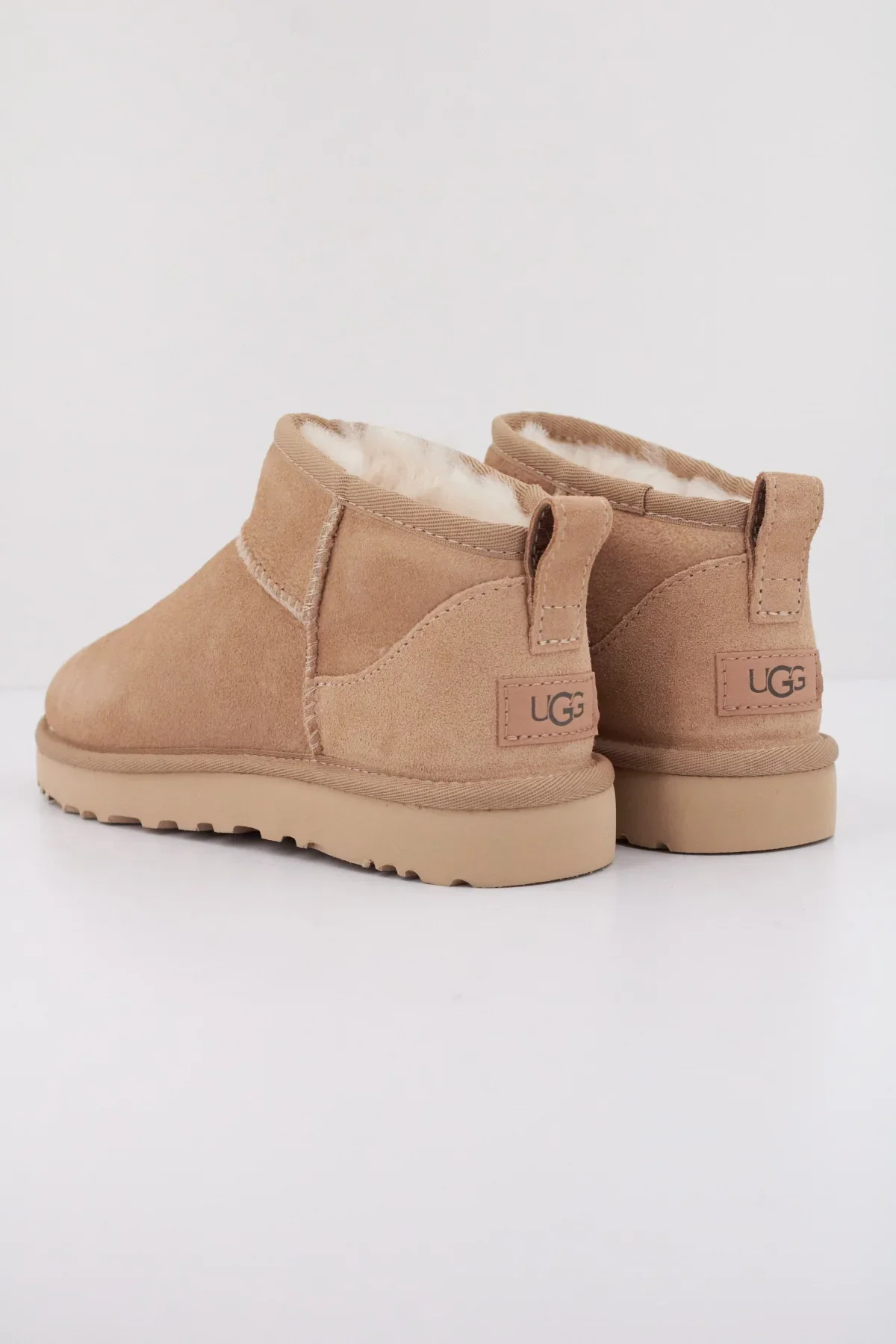 Botas UGG W Classic - sand - Image 3