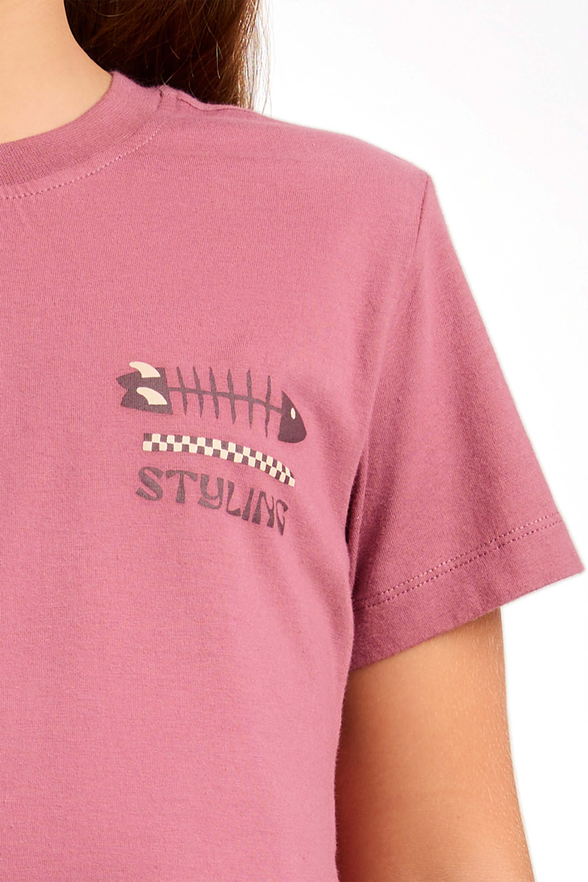 Camiseta Fish Stick - Cabernet - Image 4