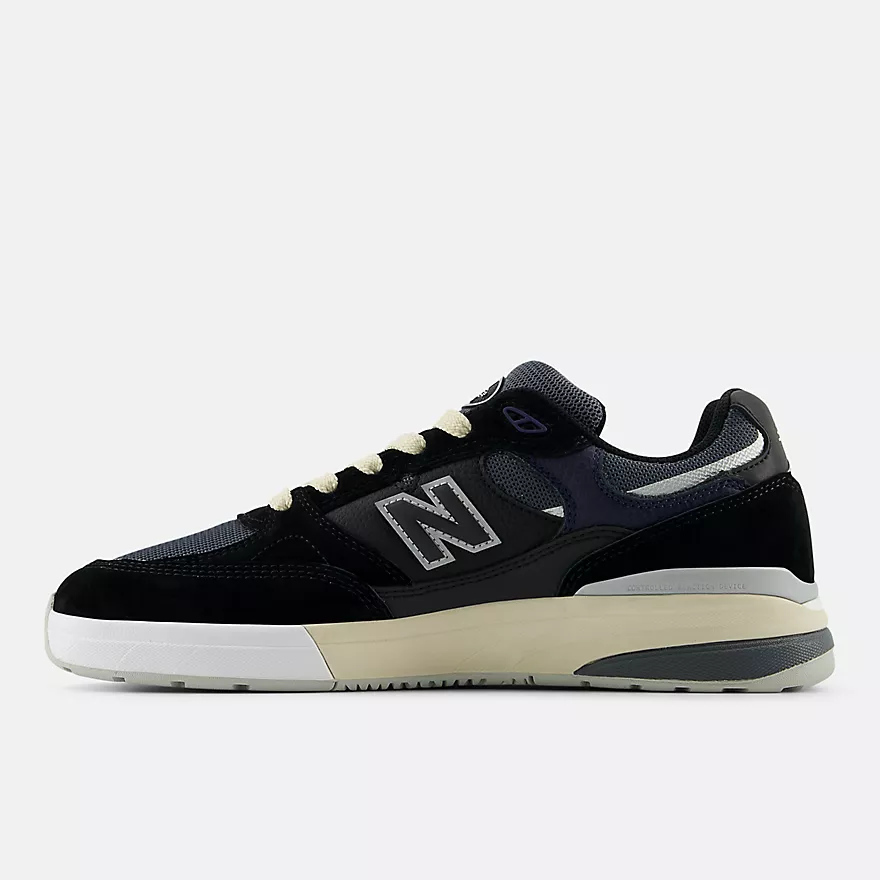 Zapatillas NB Andrew Reynolds 933  - black con eclipse - Image 2