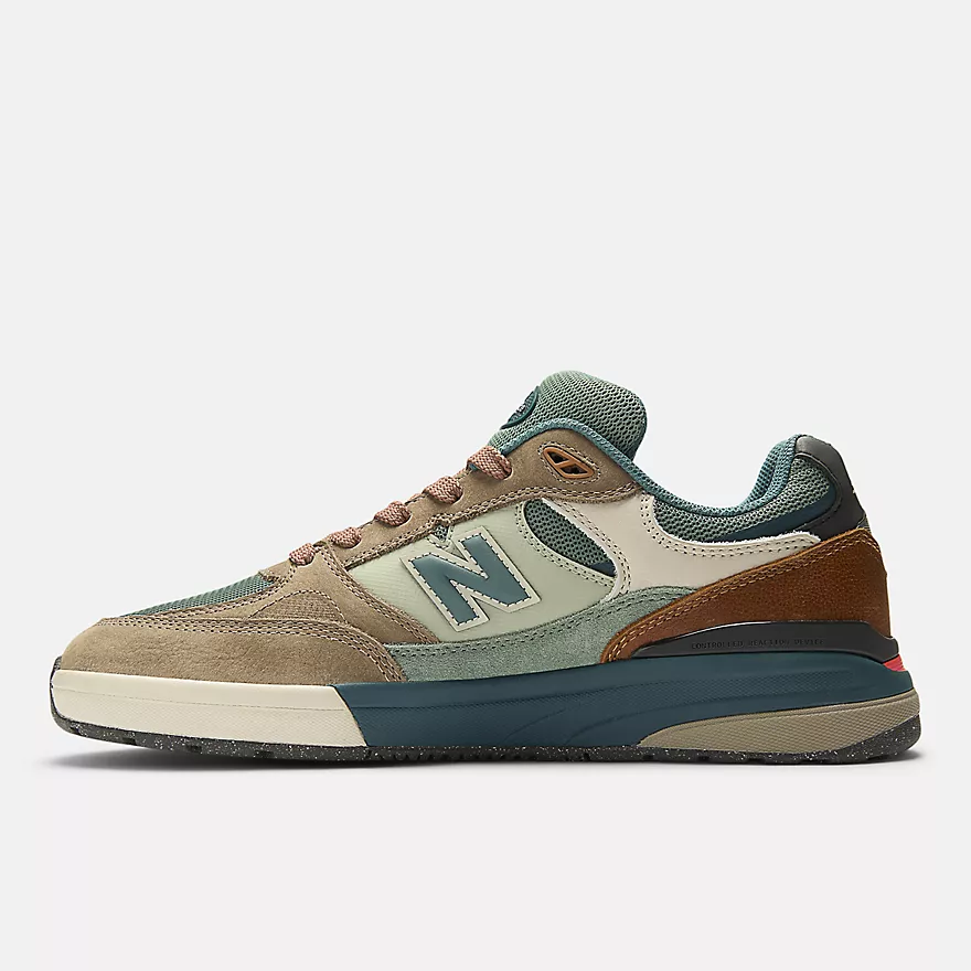 Zapatillas NB Numeric Andrew Reynolds 933 - mushroom - Image 2